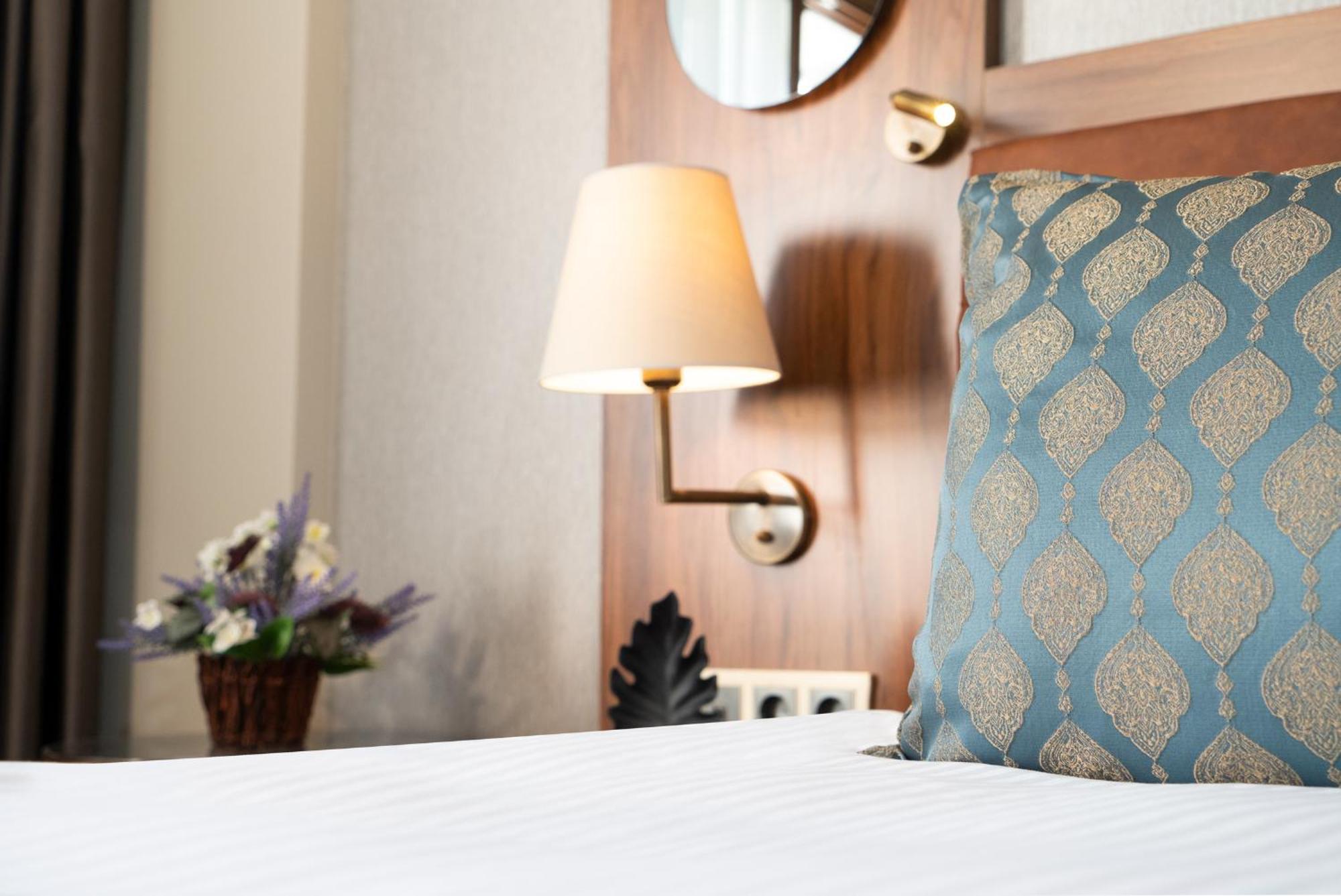 Grand Sirkeci Hotel Истанбул Екстериор снимка